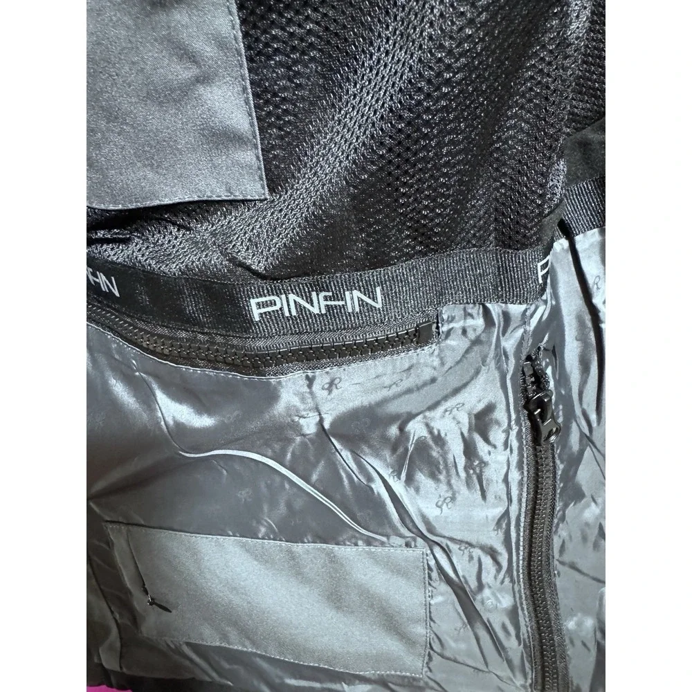 Men's Pin Fin Windbreaker Alpha Series Medium NWT $200 Retail - Designed in USA